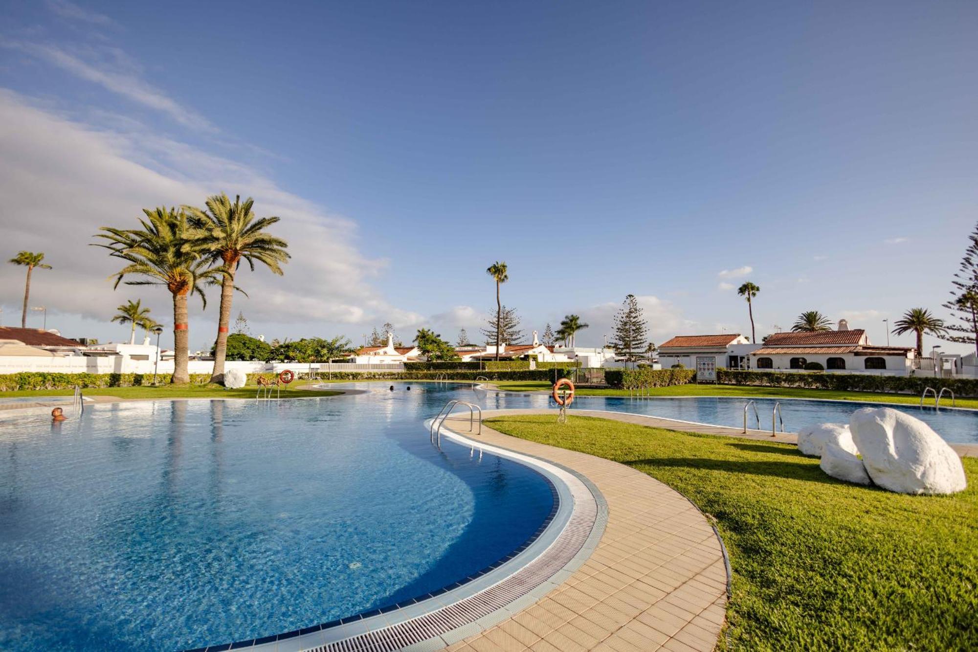 Oasis Holycan - By Gestion Vacacional Canarias San Bartolome de Tirajana  Exterior photo